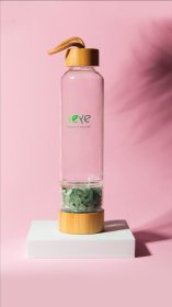 Butelka szklana z kamieniami kwarcu różowego/jadeitu zielonego z sitkiem/bez sitka