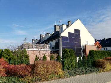 Instalacja PV na elewacji