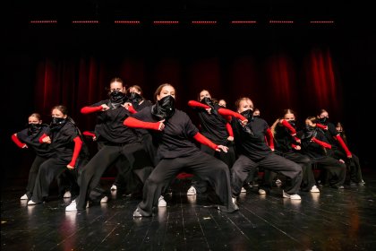 Zajęcia HIP-HOP  (tylko kontakt telefoniczny 📞:  5-0-7- 6-8-0 -0-0-9 )