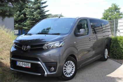 Wynajem busa 7-osobowego 8-osobowego 9-osobowego Toyota Proace najdłuższy bogata wersja
