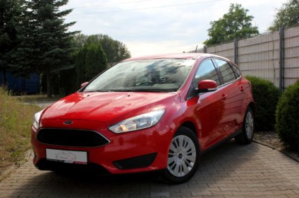 Wynajem samochodu Ford Focus Hatchback 5-drzwi segment C