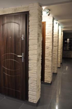 Montaż drzwi zewnętrznych i wewnętrznych