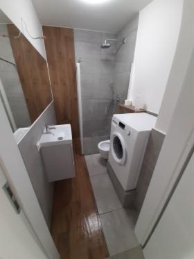 Remonty wykończenia wnętrz, kafelki, malowanie itp.