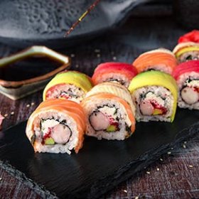 Sushi futomaki 6 lub 12 szt. Sushi futomaki 6 lub 12 szt.