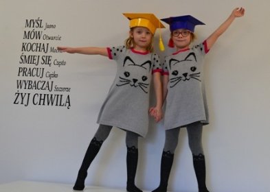 Kursy językowe stacjonarne i online z języka francuskiego w małych grupach