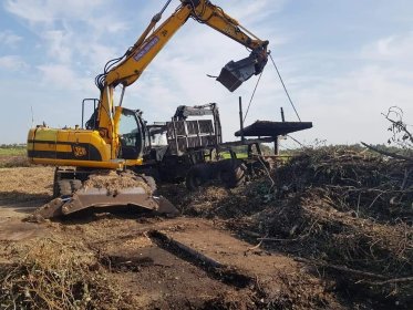 Wycinka drzew, prace ziemne, przygotowywanie terenów pod inwestycje lub budowę