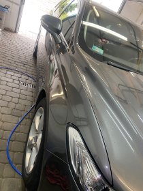 Mycie samochodu + Odkurzanie wnętrza z myciem szyb i elementów plastikowych
