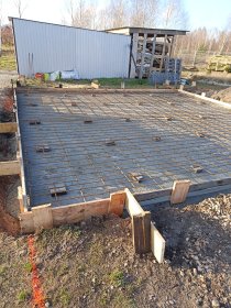 Wykonywanie kompleksowo fundamentów wraz z izolacją. Wykonywanie płyty fundamentowej