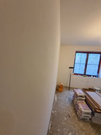 Położenie gładzi sposobem natryskowym.