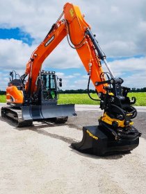 Koparka Doosan 140LCR - usługi koparką / wynajem
