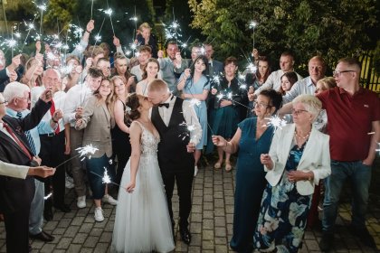 FOTO 1 reportaż od przygotowań do oczepin