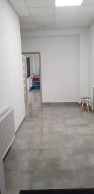 Zlecę położenie płytek łazienki, podłogi, balkony około 2000 m2.