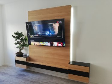 Szafka telewizyjna wraz z panelem