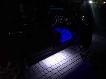 Montaż podświetlenia podwozia samochodu oraz wnętrza