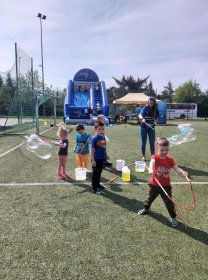 Dmuchańce, organizacja imprez