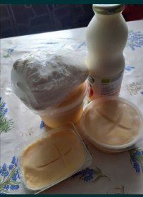 Sprzedaż jaj wiejskich z wolnego wybiegu