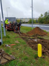 wykonujemy przyłącza metodą bez wykopową