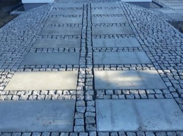 Układanie kostki brukowej