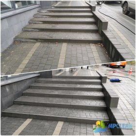 Mycie kostki brukowej