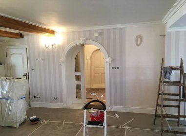 Malowanie ścian, tapetowanie