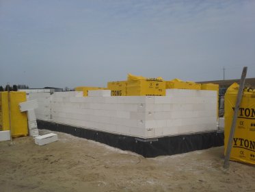 wznoszenie budynków w stanie surowym z YTONGA