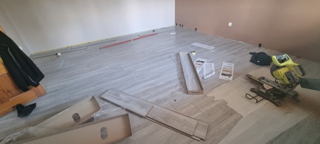 Układanie Paneli podłogowych