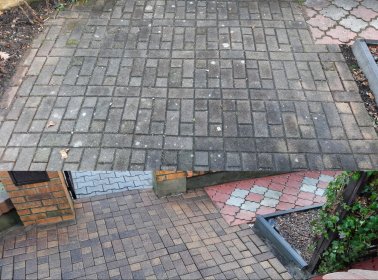 Czyszczenie kostki brukowej