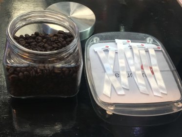 PROFESJONALNA I FACHOWA POMOC W DOBORZE PERFUM -DO PŁCI , WIEKU, NASTROJU, OCZEKIWAŃ ...