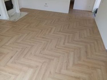 Montaż podłóg i wykładzin