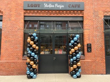 Dekoracje balonowe, brama balonowa, balony z helem Wrocław, otwarcie sklepu, balony z logo