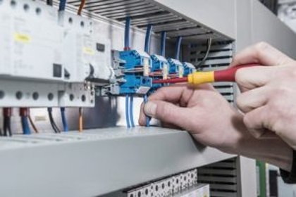 Montaż instalacji elektrycznej