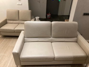 Czyszczenie tapicerek skórzanych