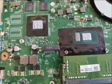 Czyszczenie układu chłodzenia w laptopie