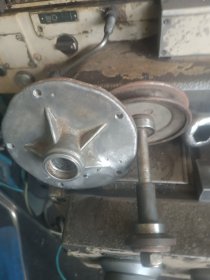 dorabianie częsci ,regenerowanie korpusów żeliwnych maszyn