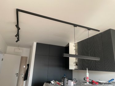 Przeróbki oświetlenia i montaż lamp