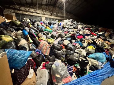 Odzież używana z Holandii niesortowana.