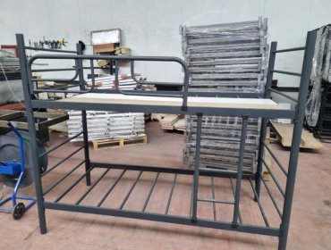 Łóżko metalowe dwupiętrowe 90×200 cm