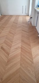 Cyklinowanie/szlifowanie parkietu/montaż listew/renowacja podłóg/schodów