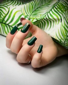 Manicure hybrydowy +ściągnięcie po innej stylistce