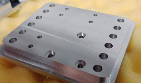 FREZOWANIE CNC, OBRÓBKA METALI