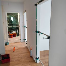 Montaż drzwi wewnętrznych przylgowychy, bezprzylgowych