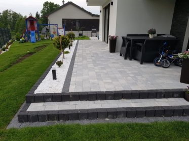 Brukowanie oraz wymiana podbudowy.