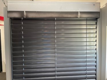 Żaluzje, plisy, moskitiery, pergole.