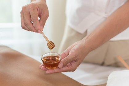Masaż miodem