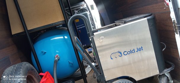 Czyszczenie maszy i taśm produkcyjnych