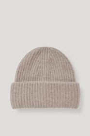 Dam zlecenie na rękodzieło. Proste wyroby, czapki, szaliki-komplety