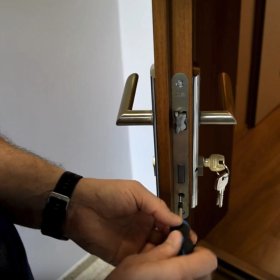 Montaż drzwi wewnętrznych i zewnętrznych