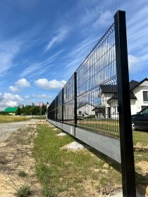 KOMPLET OGRODZENIA PANELOWEGO 1,53m + podmurówka