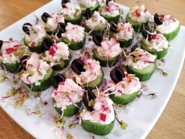Catering okolicznościowy - przystawki, sałatki itp