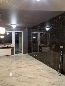 Układanie glazury, gresu wszelkiego formatu.